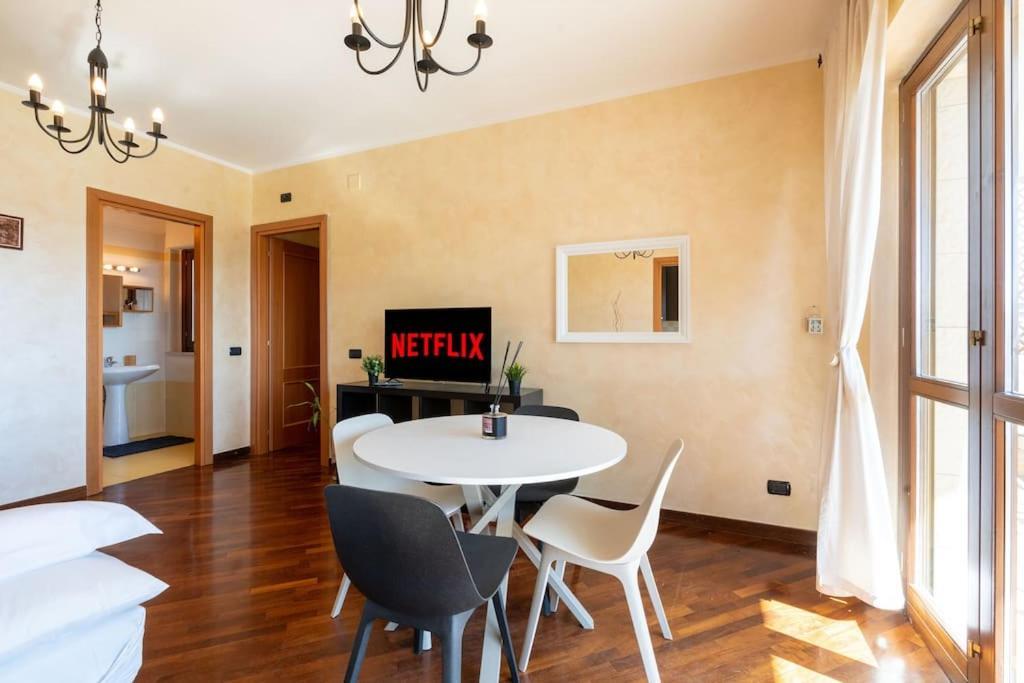 Perugino'S Peaceful Sky Terrace Apartment Ponte Galeria Exterior photo